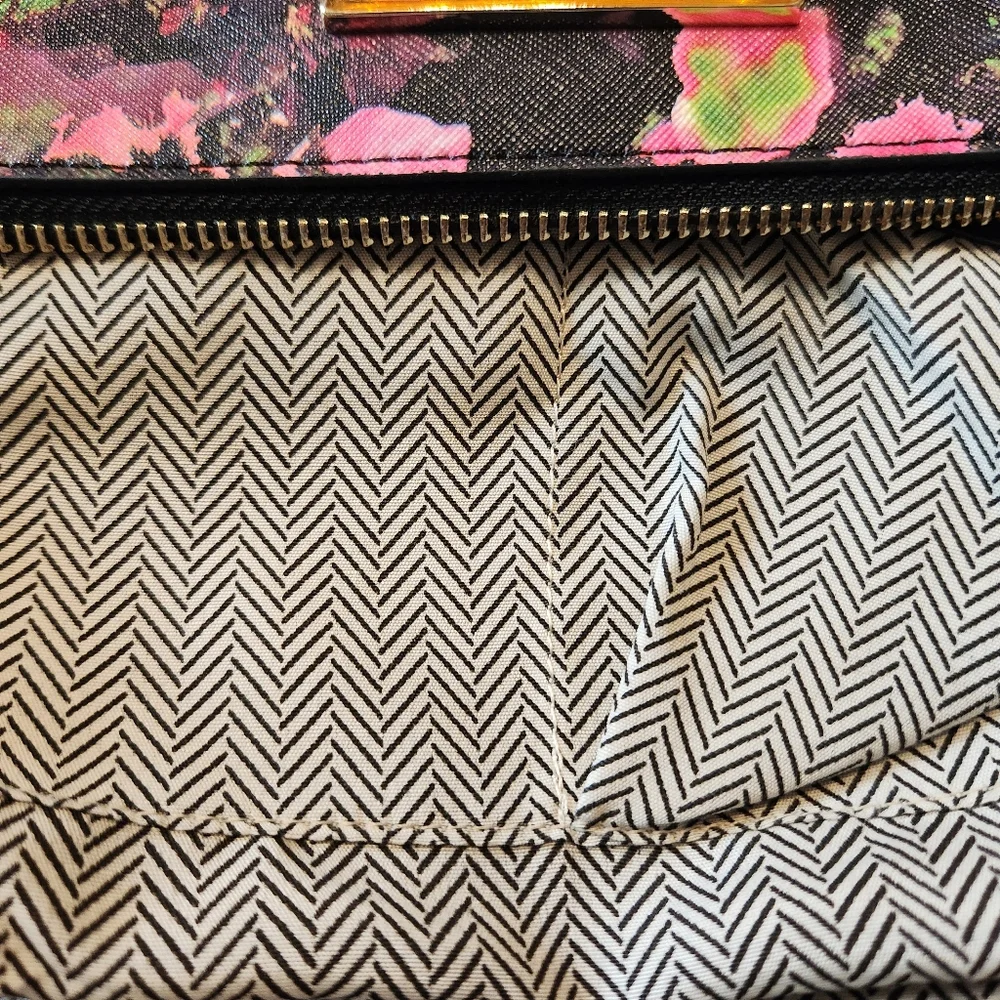 Steve Madden Wristlet, Black Pink Floral Clutch Wallet EUC Tassel Vegan Leather